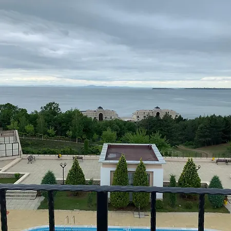 Sveti Vlas-sea Fort- Avalonia Апартамент *